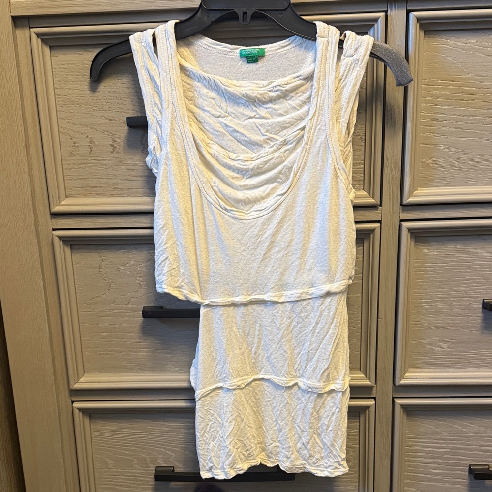 Ladies United Colors Of Benetton layered cream Top. Size small. Never worn.